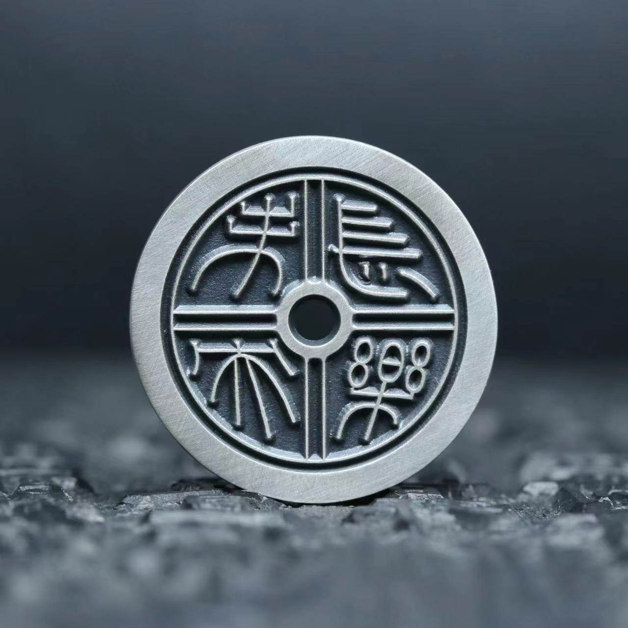 26mm pure silver thickened Long music without central length Needless to remember ancient models of silver and silver lovers pendants Tianyi-Taobao