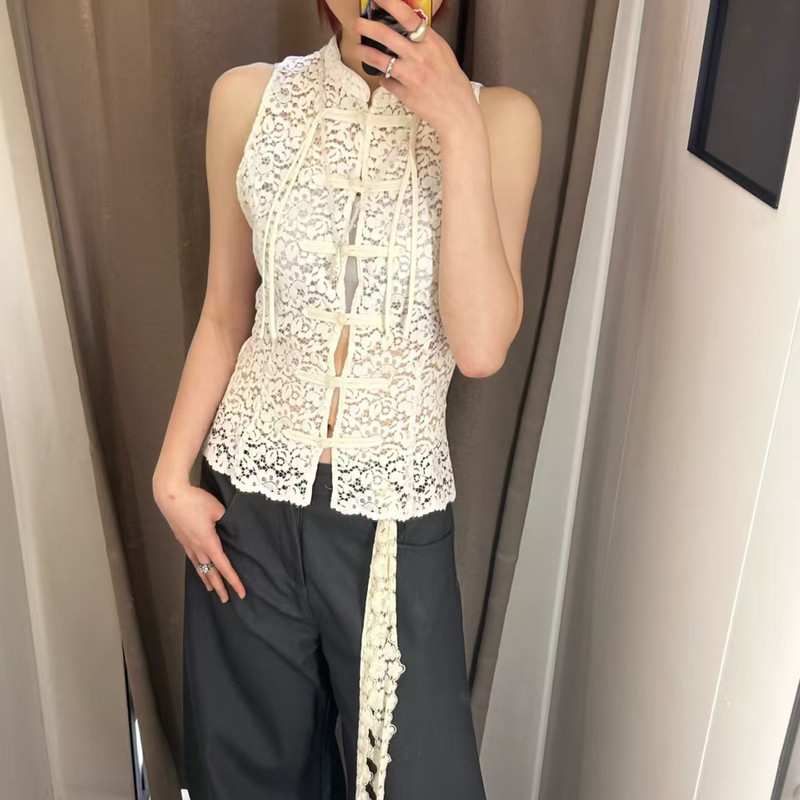 2026 Spring/Summer New Women's Clothing Knot Buckle Embossed Hollow Lace Top Sleeveless Shirt 2501523
