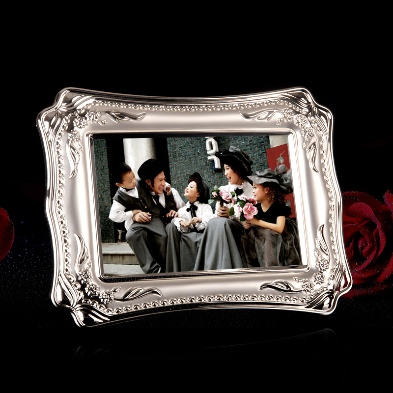 Flavents European metal photo frame romantic gift ornaments 6 inch photo frame photo frame table gift photo frame European style