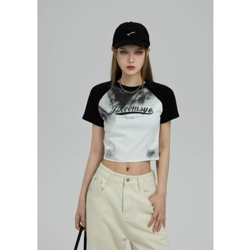 Оригинальная дизайнерская ретро короткая летняя футболка, тренд сезона, в американском стиле, короткий рукав