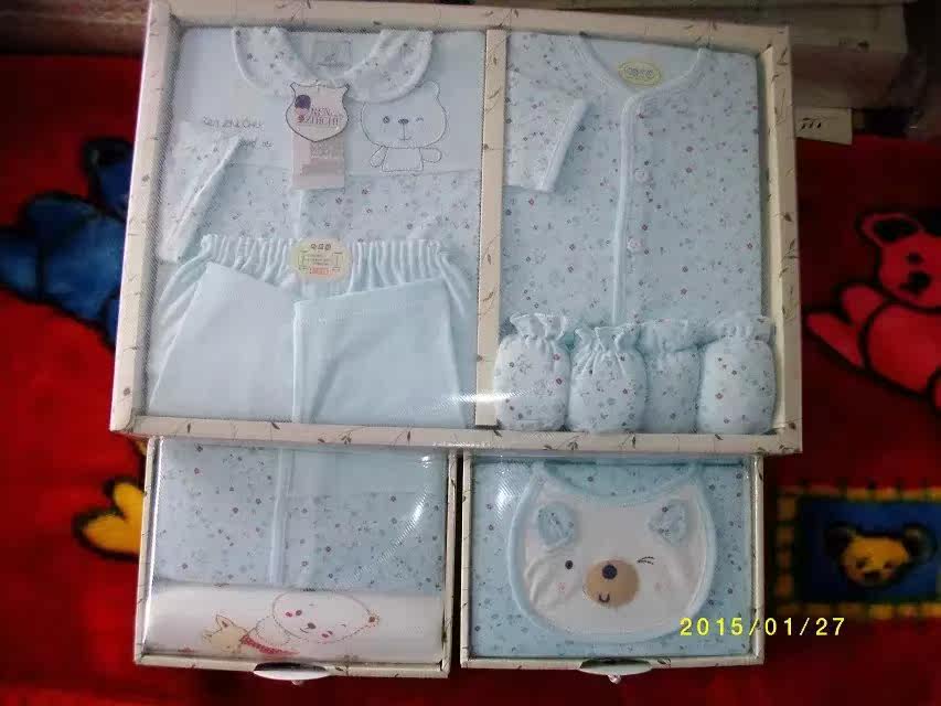 Coffret cadeau pour nouveau-né - Vêtements + Accessoires - Ref 1977741 Image 6