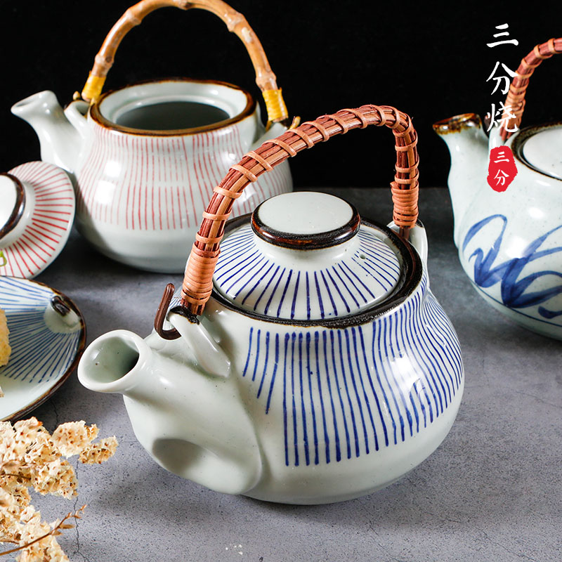 Three points burning Japanese style teapot ceramic single pot household large bubble teapot hand painted under glaze color portable pot restaurant thickened