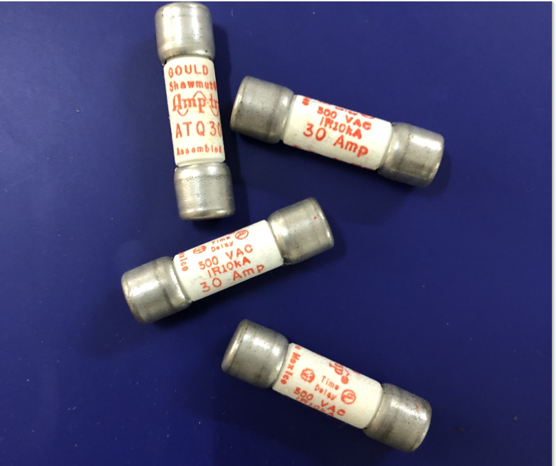 ATQ30 30A500V French Roland fuse: own spot can be photographed directly