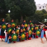 10-й стиль Сяохэ, детские костюмы для выступлений в нашем полевом стиле, современные этнические костюмы для выступлений, головные уборы и реквизит