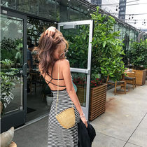 South Koreas new black and white striped knit long dress holiday travel obliteration pendant with skirt-casted waist display slim back one-piece dress