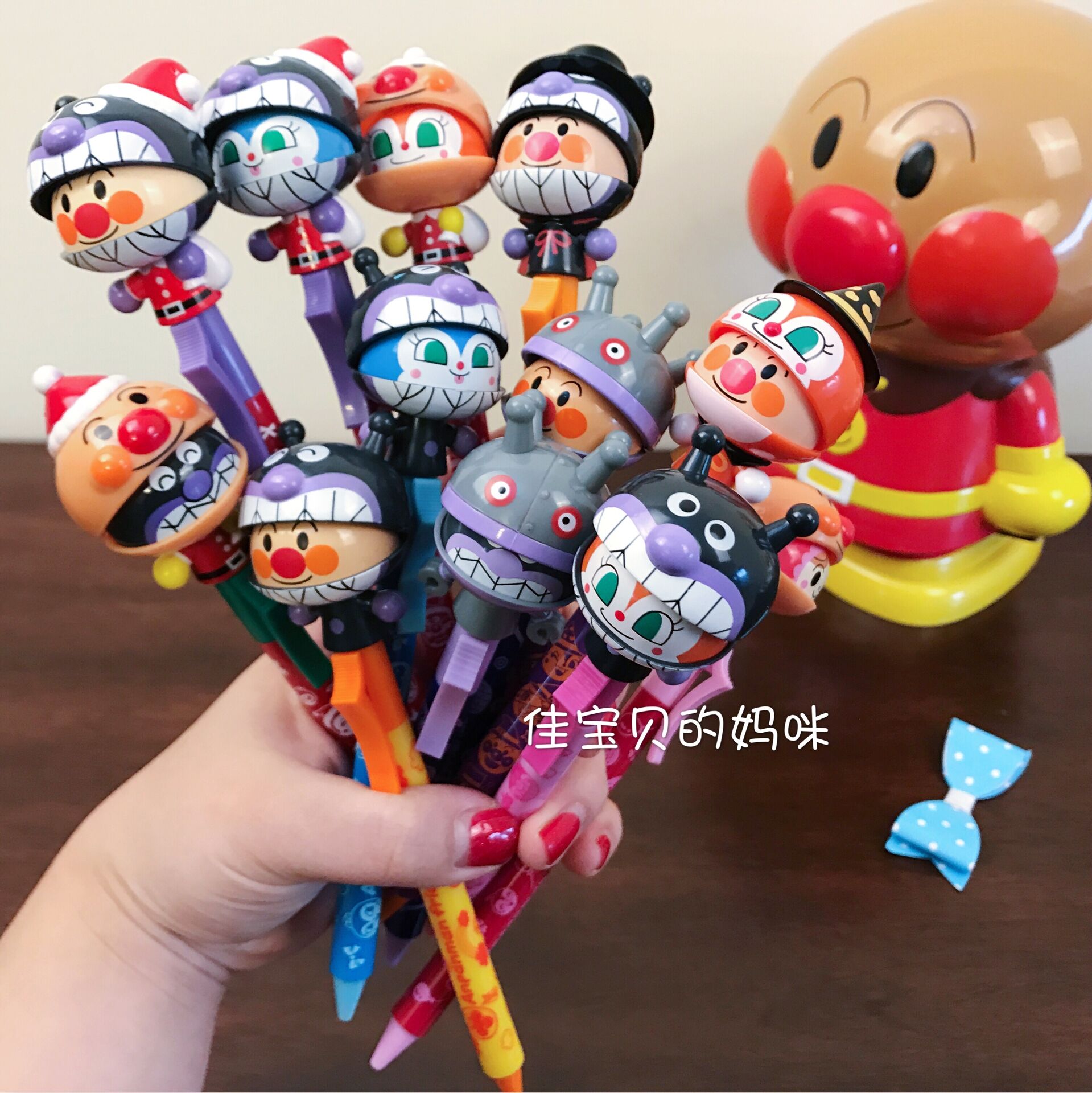 Spot Japan Imported Bread Superman Museum Limited Children Black Press Type Blue Pink Ball Pen