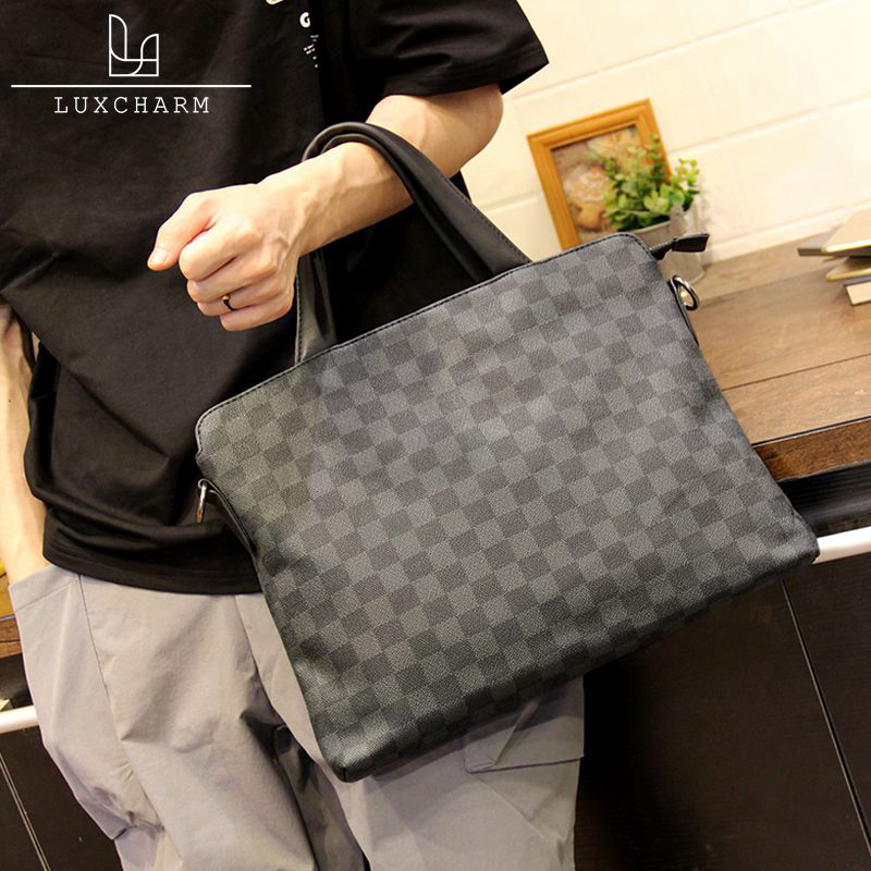 2021 new men's grid casual pull chain single shoulder bag Bull Leather Skew Satchel Upscale Fashion Hand Briefcase