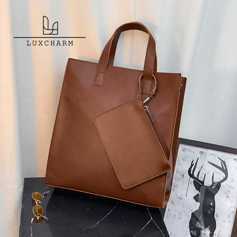 Luxcharm High-end British Retro Business Bag Leisure Fashion Handbag Mad Horse Postbag Pack