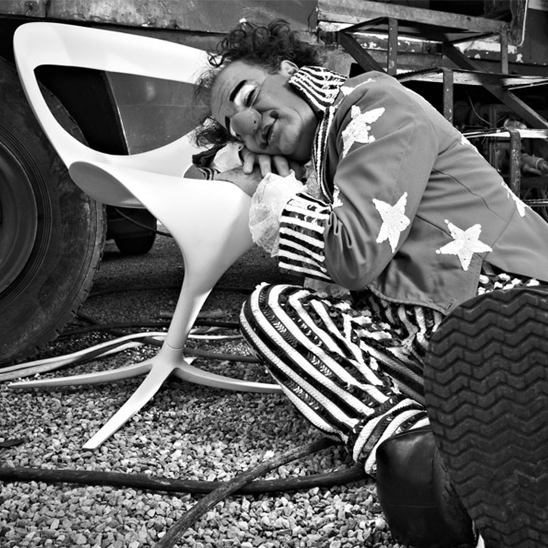 Callita Chair Nordic designer Callita leisure chair personality fiberglass chicken feet high chair