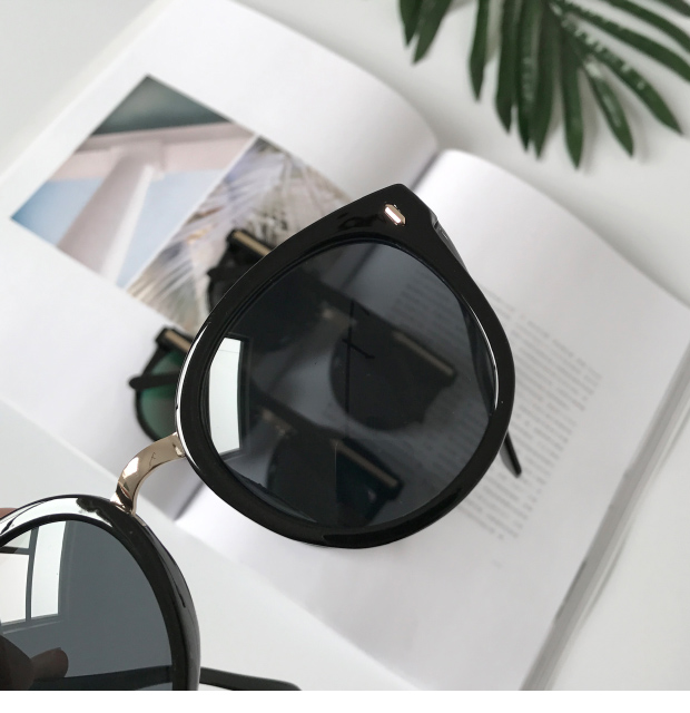 Châu Âu và Mỹ mũi tên retro kim loại chân hipster kính râm hoang dã ngôi sao kính râm hộp lớn kính chữ v