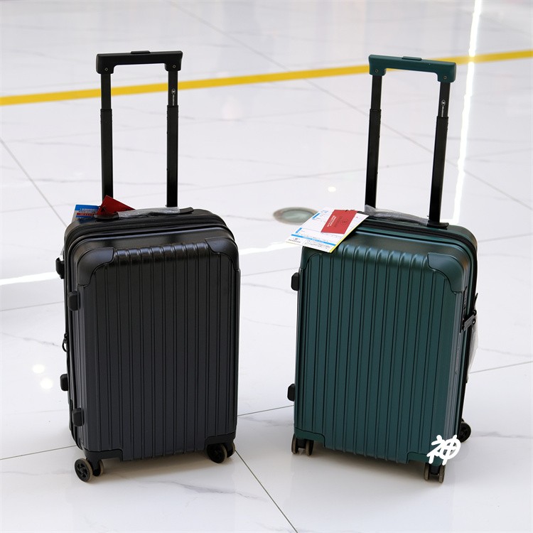日本超輕學生可擴展託運行李箱