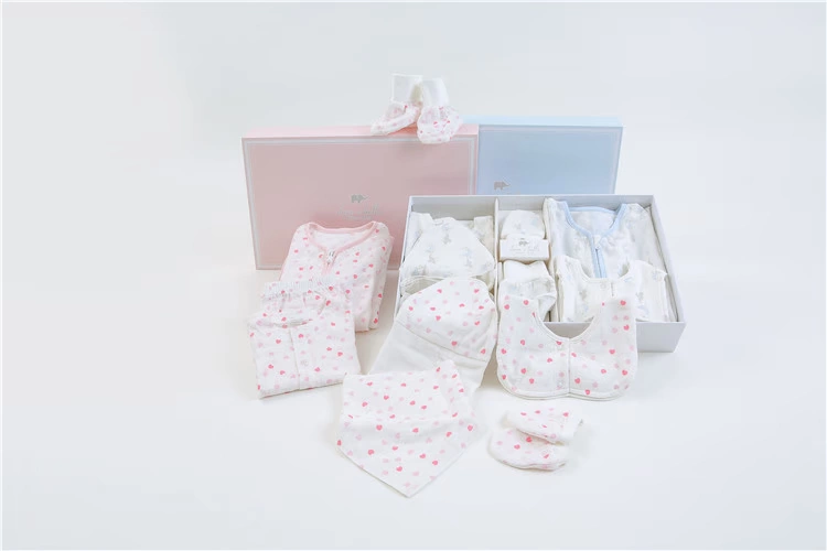 Davebella sơ sinh cung cấp cotton ngắn tay phù hợp với túi ngủ mũ trẻ sơ sinh hộp quà tặng bé DB4902 - Bộ quà tặng em bé