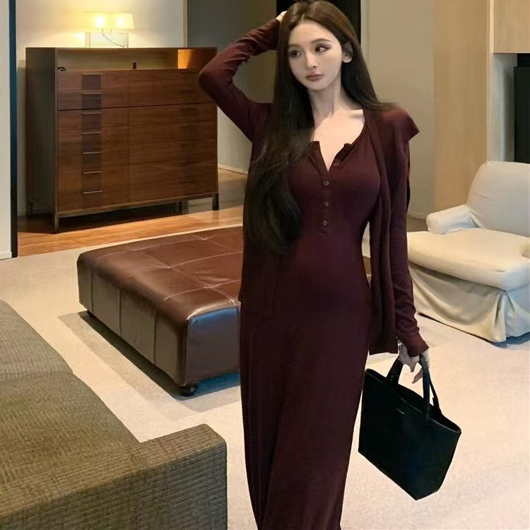 175cm Tall, Extra-Long Dark Red Tie-Waist Drapey Dress, Knitted Ankle-Length Floor-Length Gown