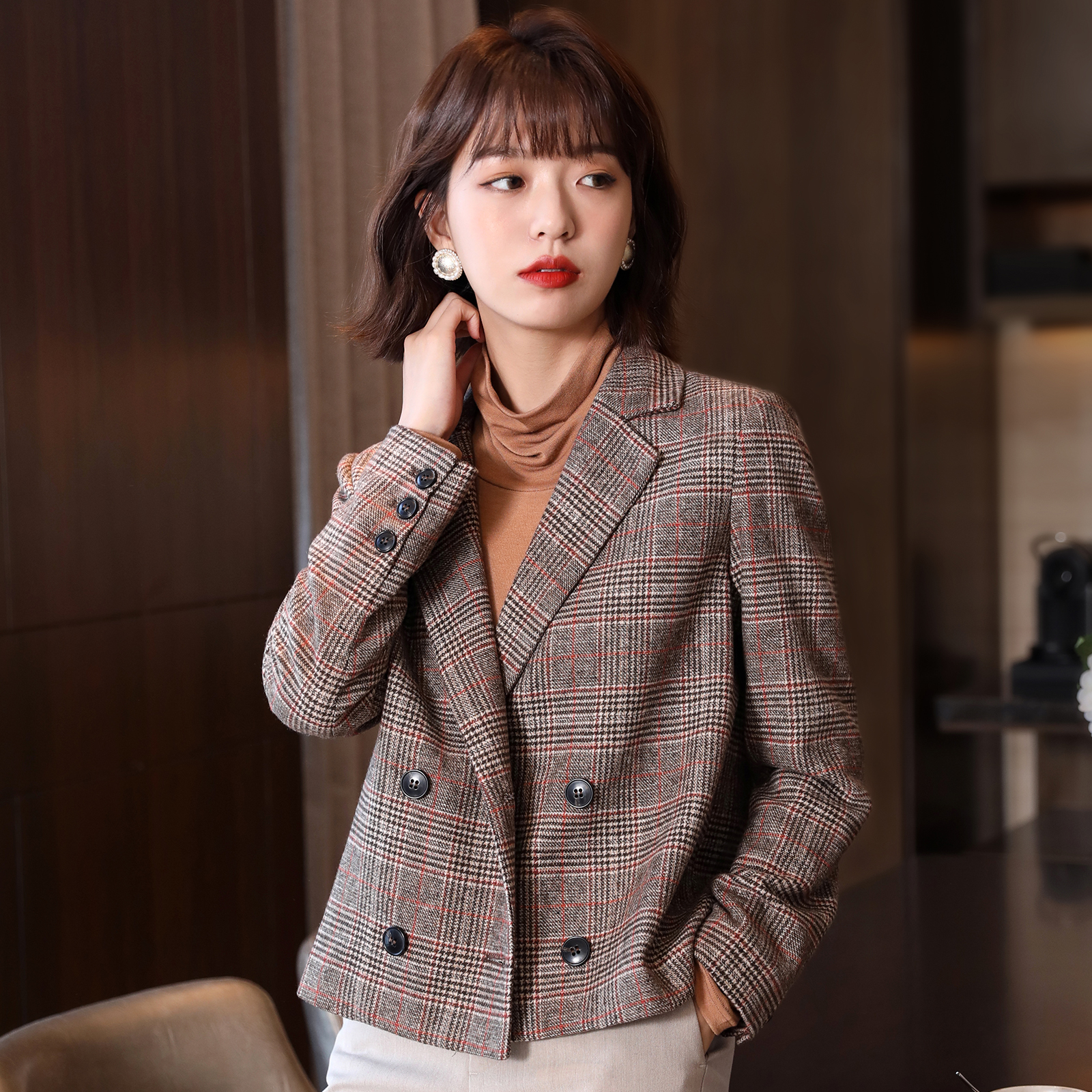 FENPERATE 2022 Fall new retro Grug Inn Wind Short commuter Workplace Mao suits women