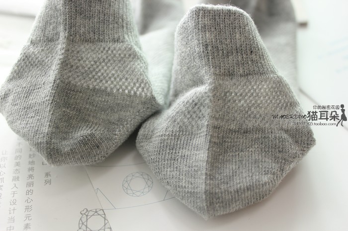 Vớ nam doanh nhân Nhật Bản Mùa xuân và mùa thu Đen và trắng mỏng vớ thoáng khí Thuyền cotton nam Tất thể thao cho nam tất nam giá rẻ