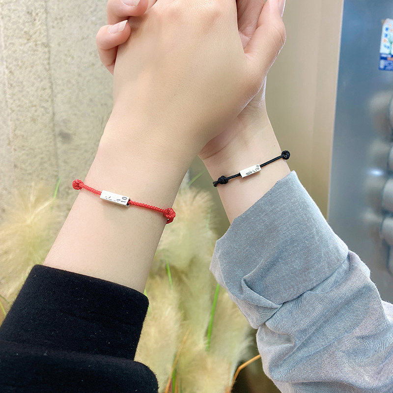 Eighty-nine inseparable ten creative couple bracelets a pair of sterling silver attracting hands, simple students Korean version of the trendy ins style