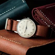 Ukrainian Montre ◇ Ancient 1970s retro Soviet Simple Mens mechanical leather watch watch