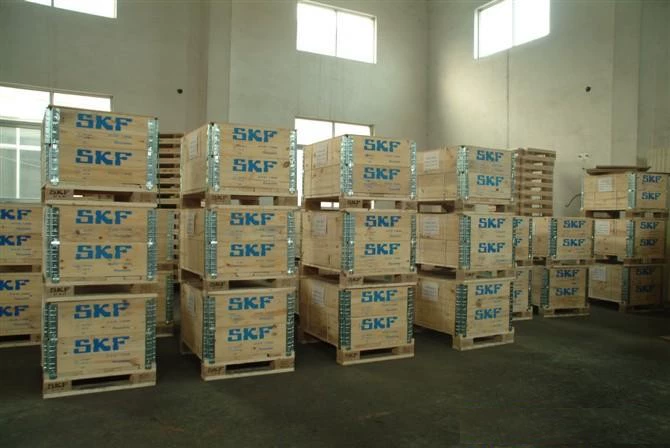 Cáp Nhĩ Tân HRB mang NN3028K / P4W33 C3182128K 140 * 210 * 53 - Vòng bi