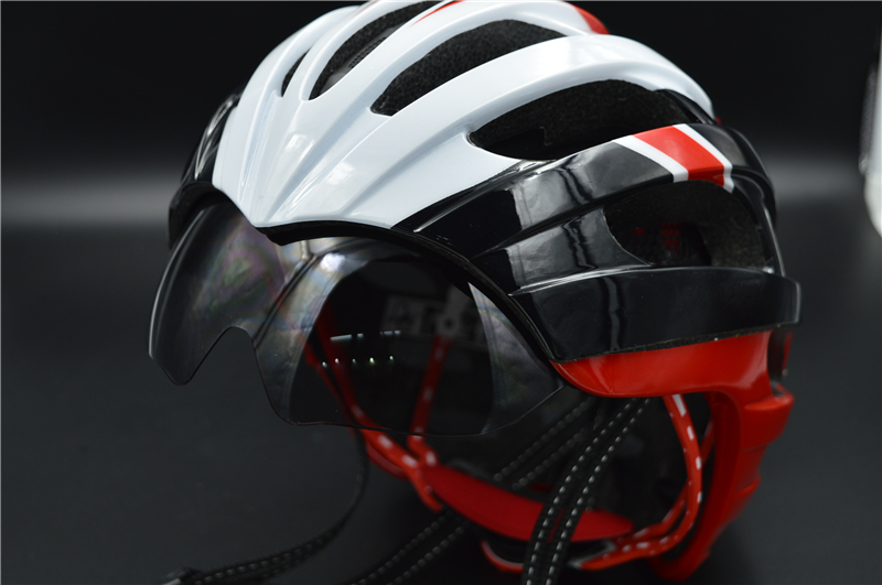 Casque cycliste - Ref 2247141 Image 14