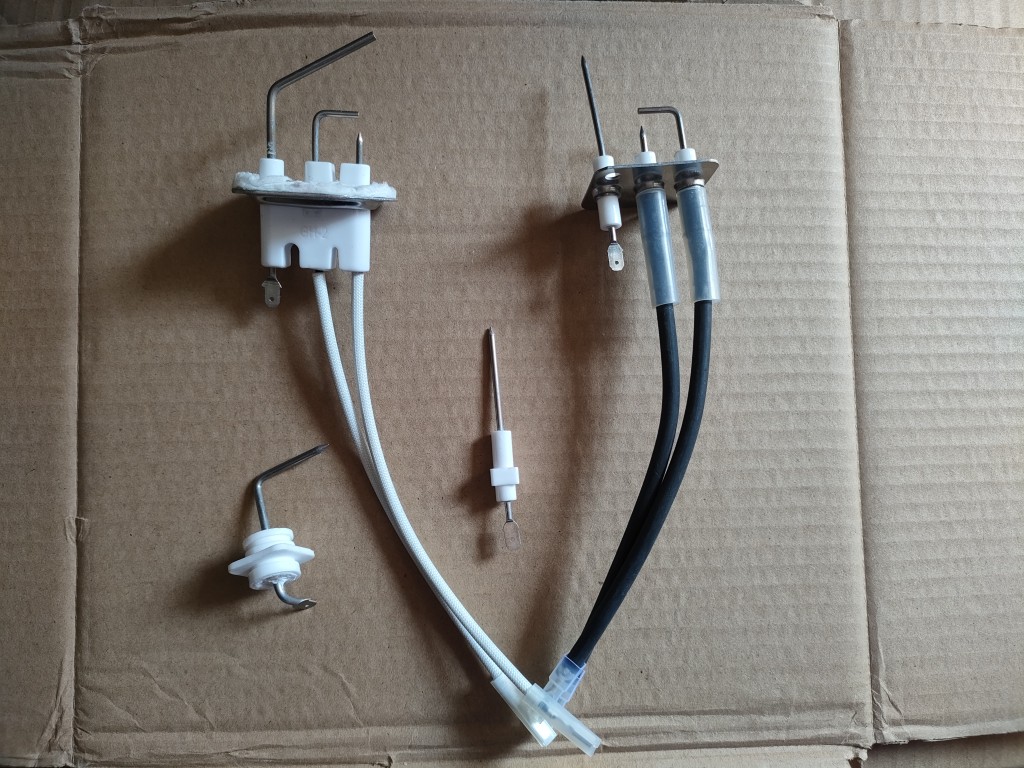 The original Wanhe Gas Water Heater ET Feedback Needle JSQ20-10ET16 ET15 ET11 EV26 ignition needle