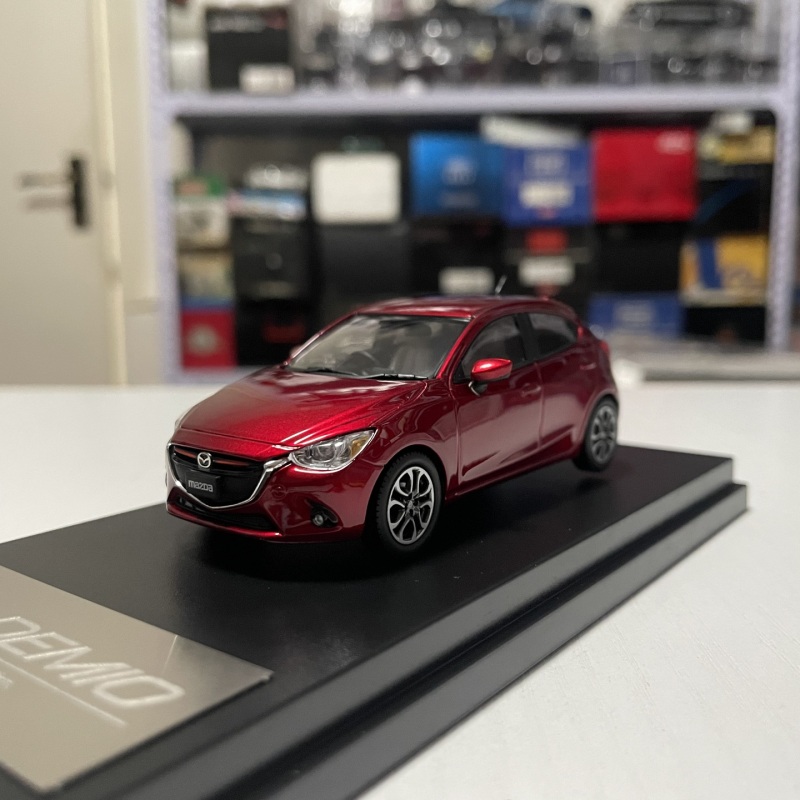 1:43 Hi-Story Mazda Mazda2 Demio 2014 Xd Touring Car Model Red 1:43 Hi-Story Mazda Mazda2 Demio 2014 Xd Touring Car Model Red