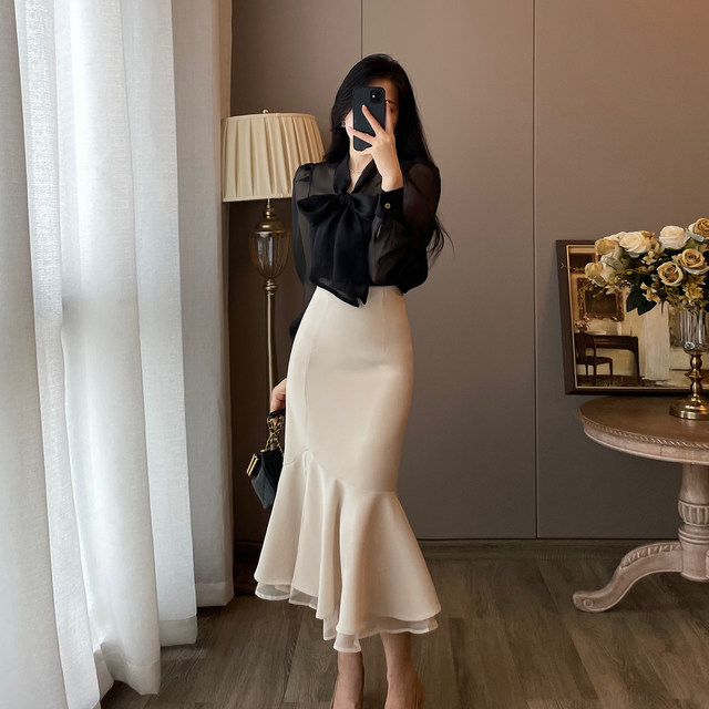 Design sense small crowd black mermaid skirt skirt high waist temperament self-cultivation slim bag hip skirt long skirt female spring and summer