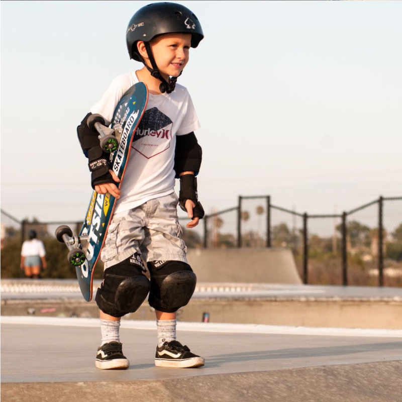 1985 Skate Park DBH Children Skateboard Suit Beginners Street Style Skateboard Children Four Wheels Action Skateboard Double Teething