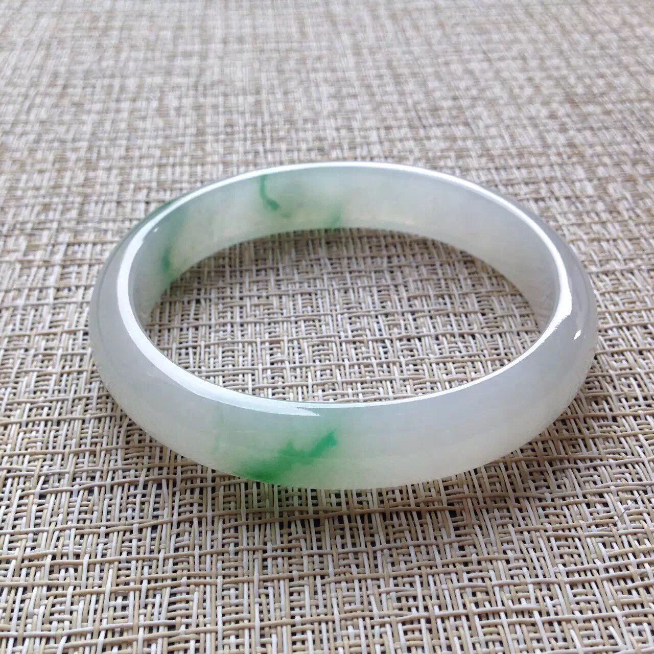 Natural A goods emerald Myanmar bracelet Mandalay live original head jade floating ice bracelet girlfriend give gift certificate