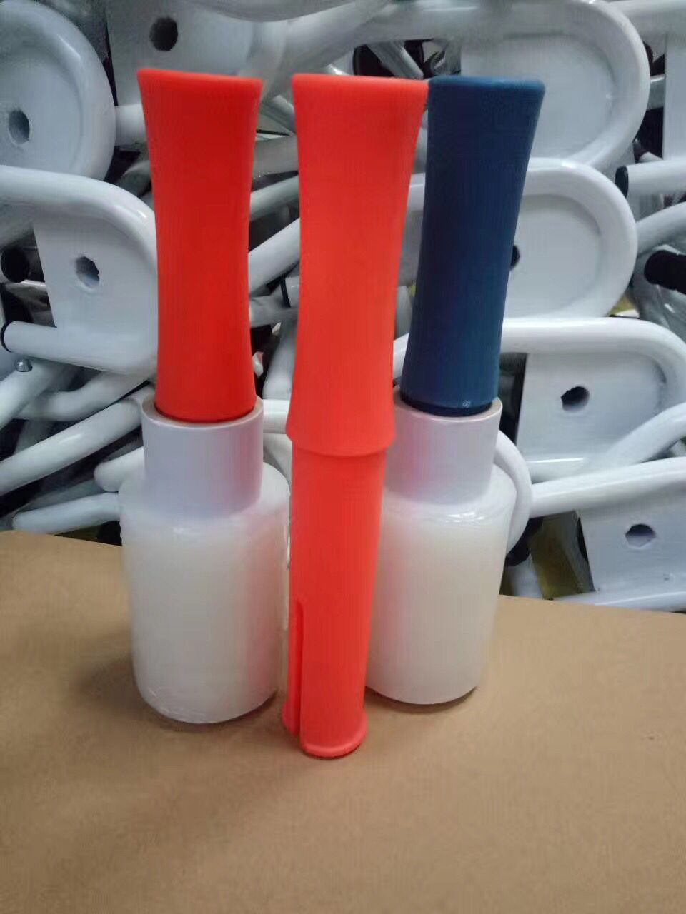 Small roll winding film Plastic handle Winding film Hand guard Winding film winding film hand stick Hand stick whole box