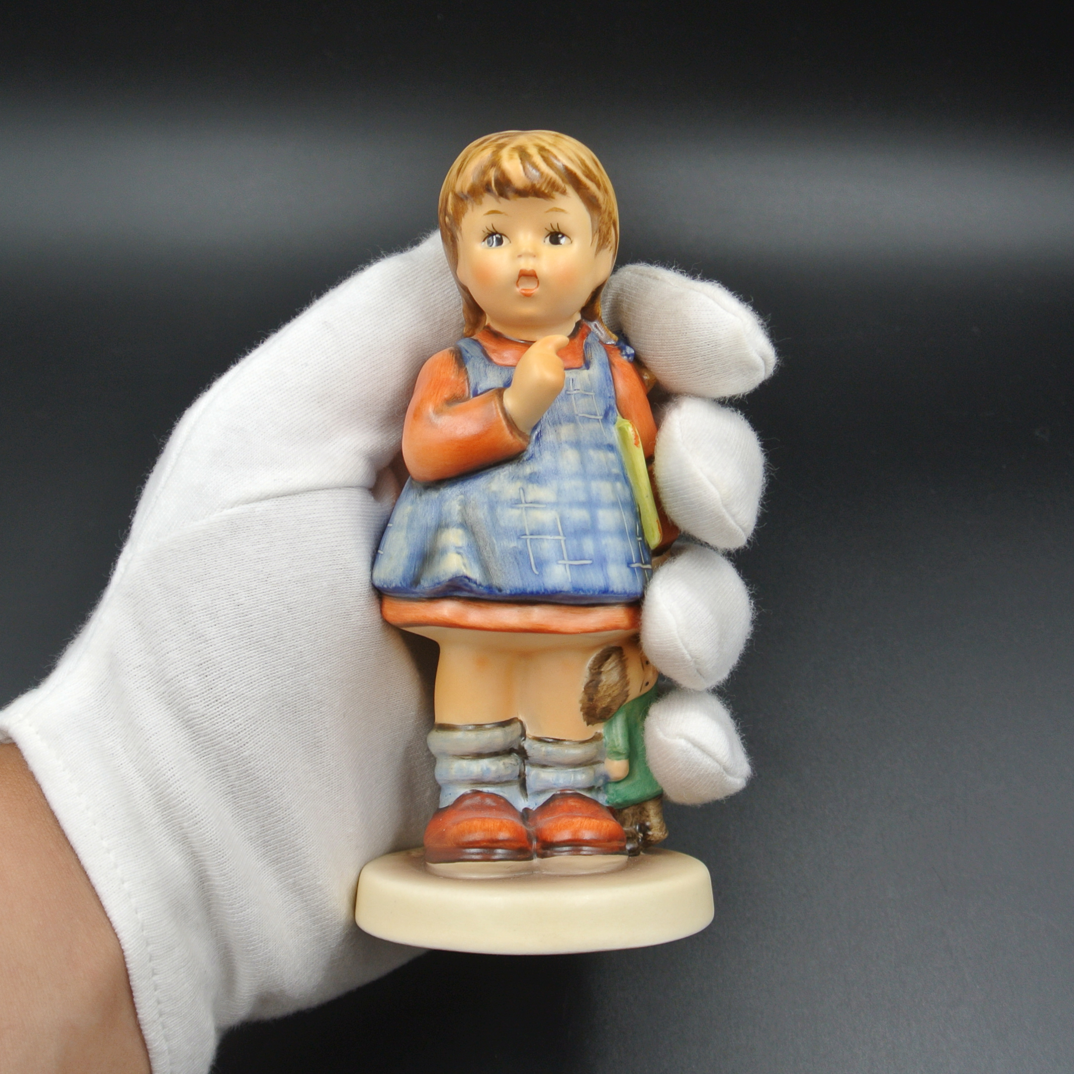 The new TMK6 German-made GOEBEL KBA Hummel ceramic Hime doll ornaments I want to know