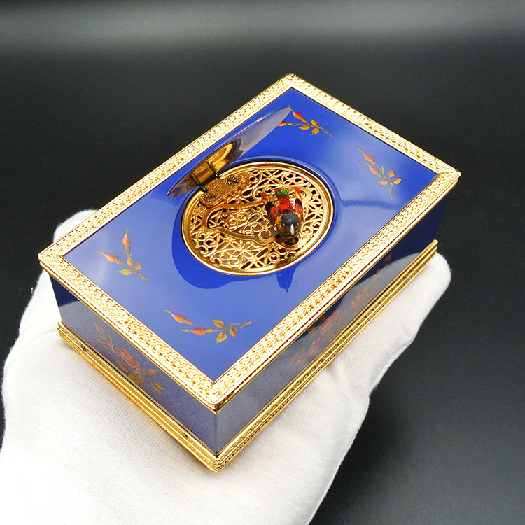 Rare 60s Hand painted Swiss Reuge Knighthood Singing Birds Music Box Eight-soundbox Spot