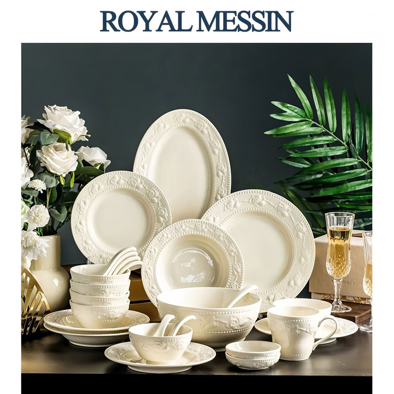 Rm. Original Light Luxury Embossed Strawberry Ceramic Tableware Cream-Style Bowl and Plate Set for Home Use, Housewarming Gift
