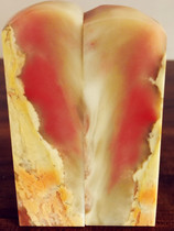 Natural Changhua chicken blood stone seal closed moon shy flower soft jade bottom glass frozen lychee frozen Bahrain Laos field yellow stone