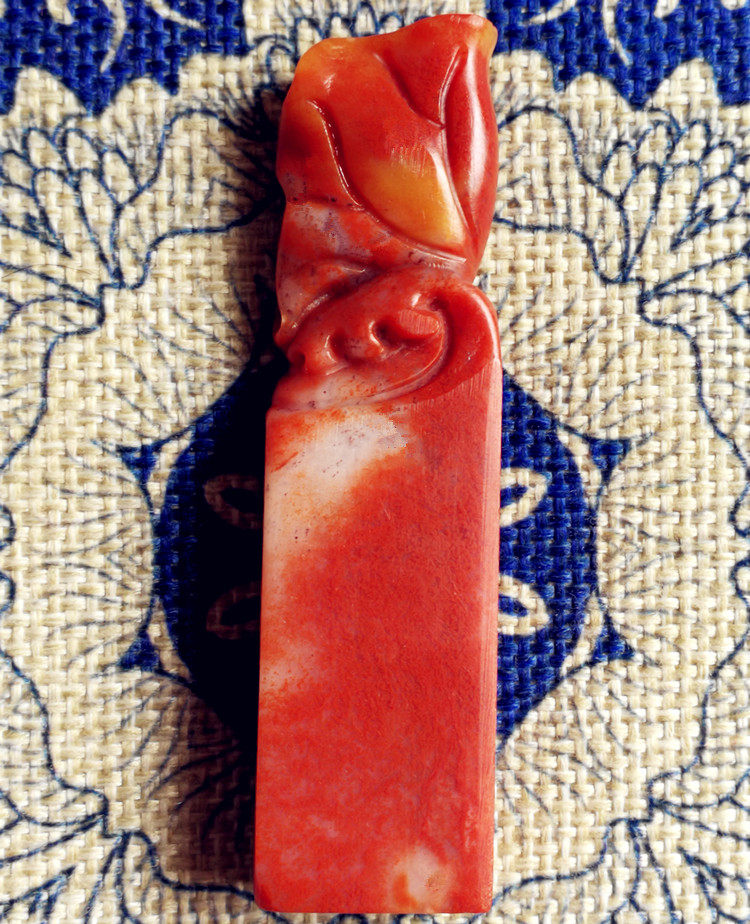 Laos northern stone lotus leaf triple color button seal stone world new Guiwin Changhua Bahrain's stone sushi Shou Shan Tian Yellowstone