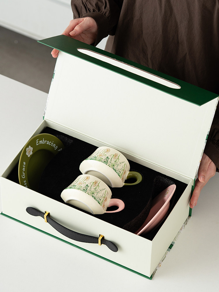 Wedding Gifts for Newlyweds, High-End and Practical Coffee Cups, a Pair for the Bride, a Gift for Best Friends, Wedding Souvenirs