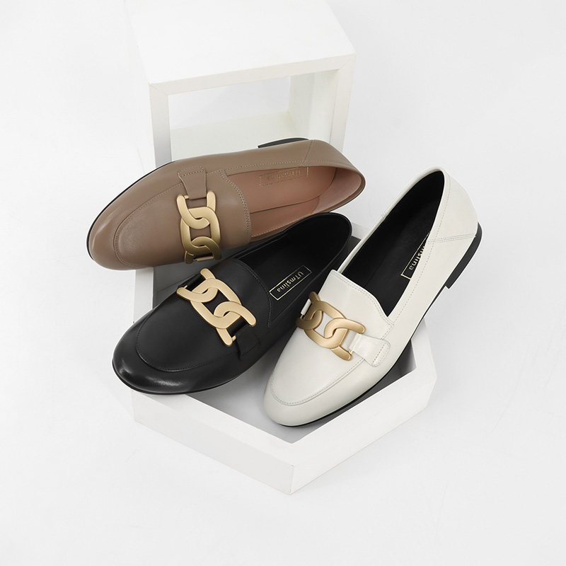 (break yard clearance price) brand new no blemishes ~ genuine leather retro light mouth Inn wind small leather shoes