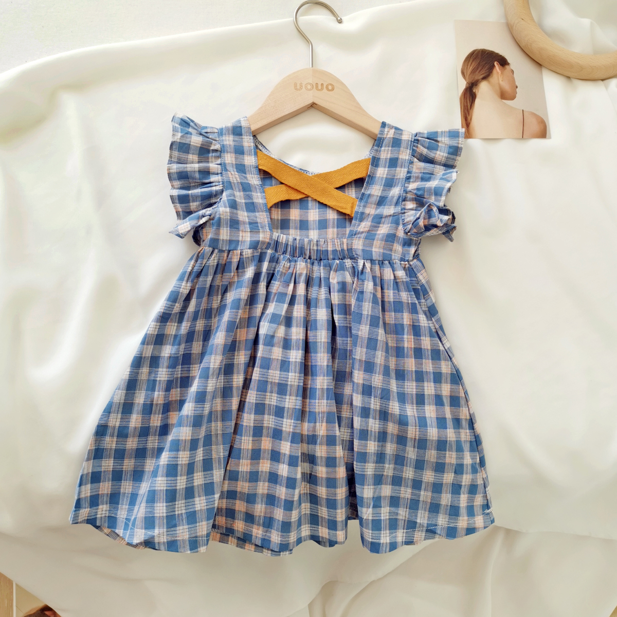 2021 Summer New Girls ' Dresses in children's flying sleeve Doll Shirt Halter Cross plaid One-piece Skirt