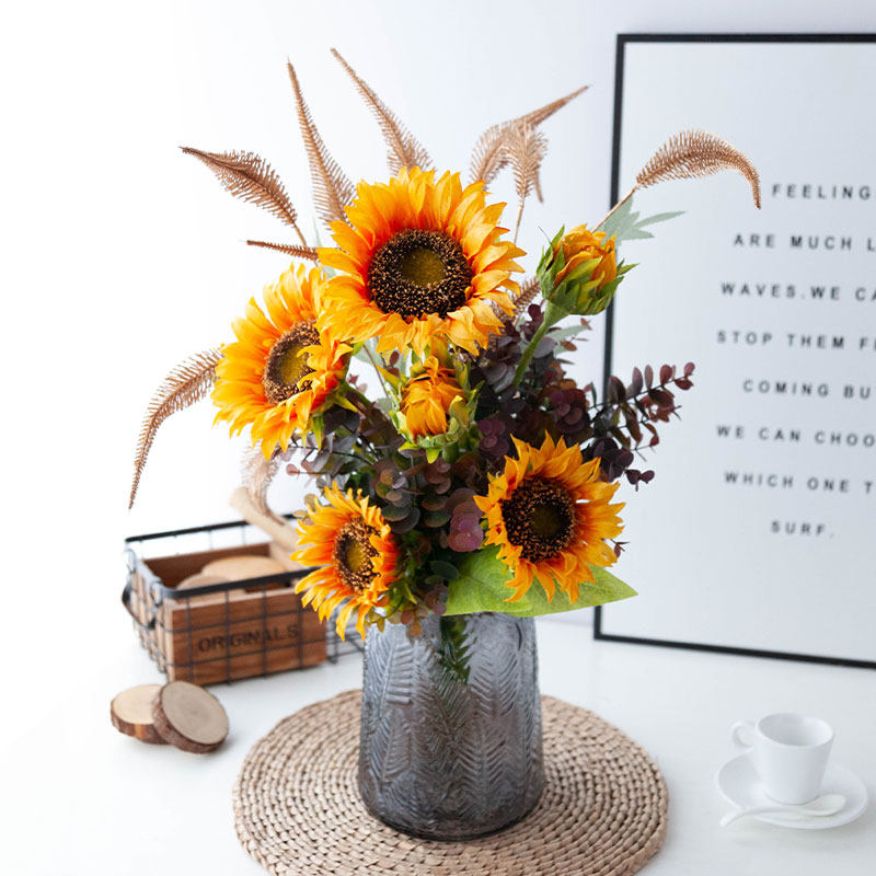 Light extravagant upscale golden sunflower simulation flower large number metal ring glass vase living room table-like room