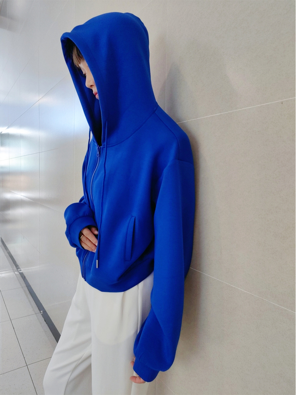 Autumn High-End Klein Blue Short Zip-Up Sweatshirt Jacket for Women, Stylish High-Waisted Cardigan for Petite Figures