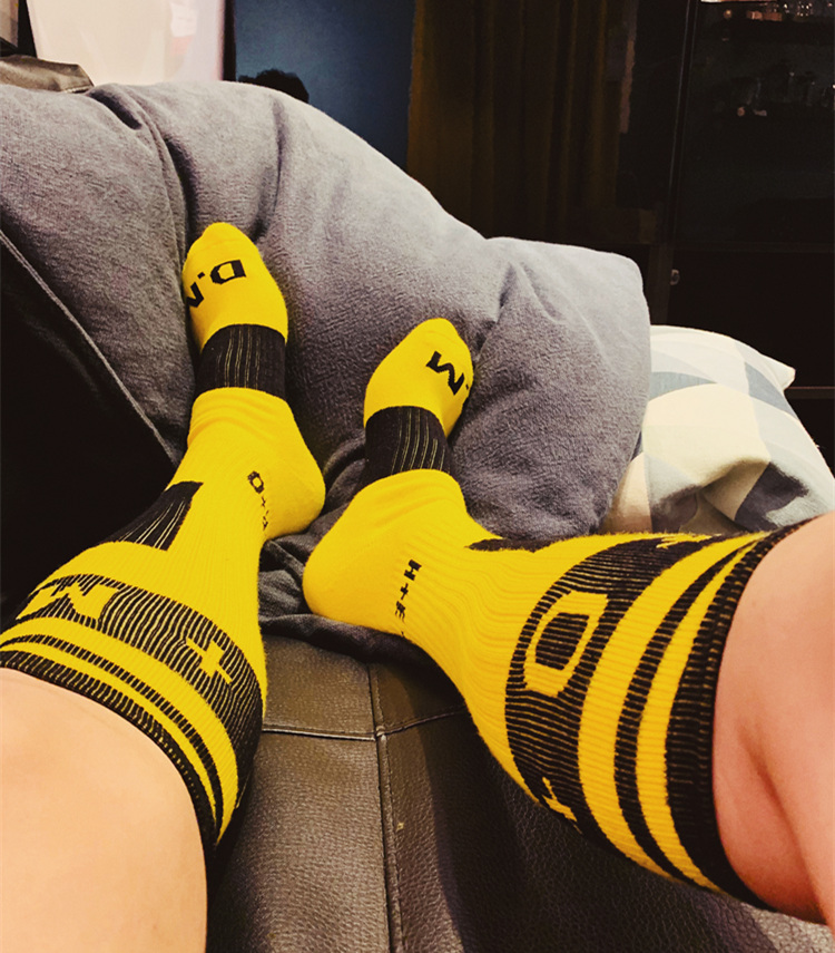 D.M SOCKS