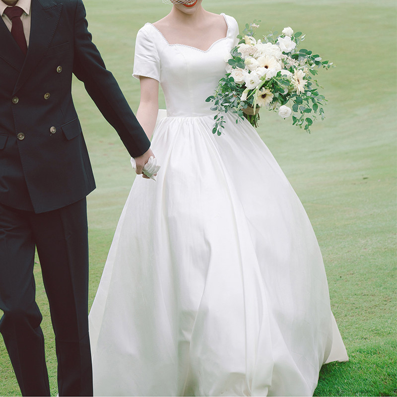 Satin Wedding Dress 2021 New Korean White Simple Len Hepburn Bride Welcome Welcome Wedding Clothing Series