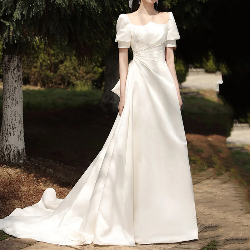 White satin light wedding dress French bubble sleeve bride out of dooryarn briefsSummer star summer dress