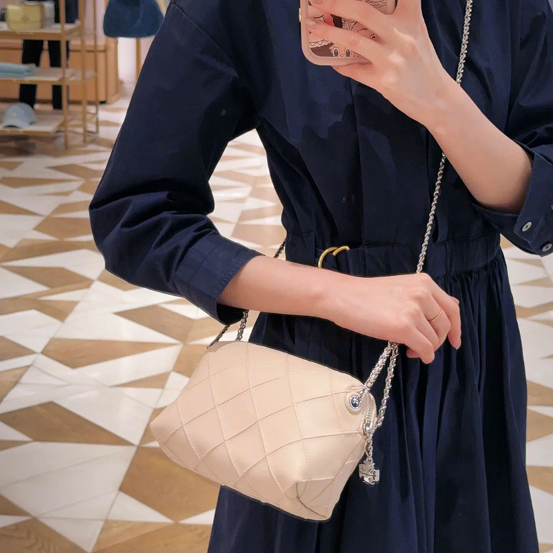 U.S. Purchasing Agent for Tory Burch/Tb New Fleming Quilted Camera Bag Box Bag Chain Crossbody Bag U.S. Purchasing Agent for Tory Burch/Tb New Fleming Quilted Camera Bag Box Bag Chain Crossbody Bag