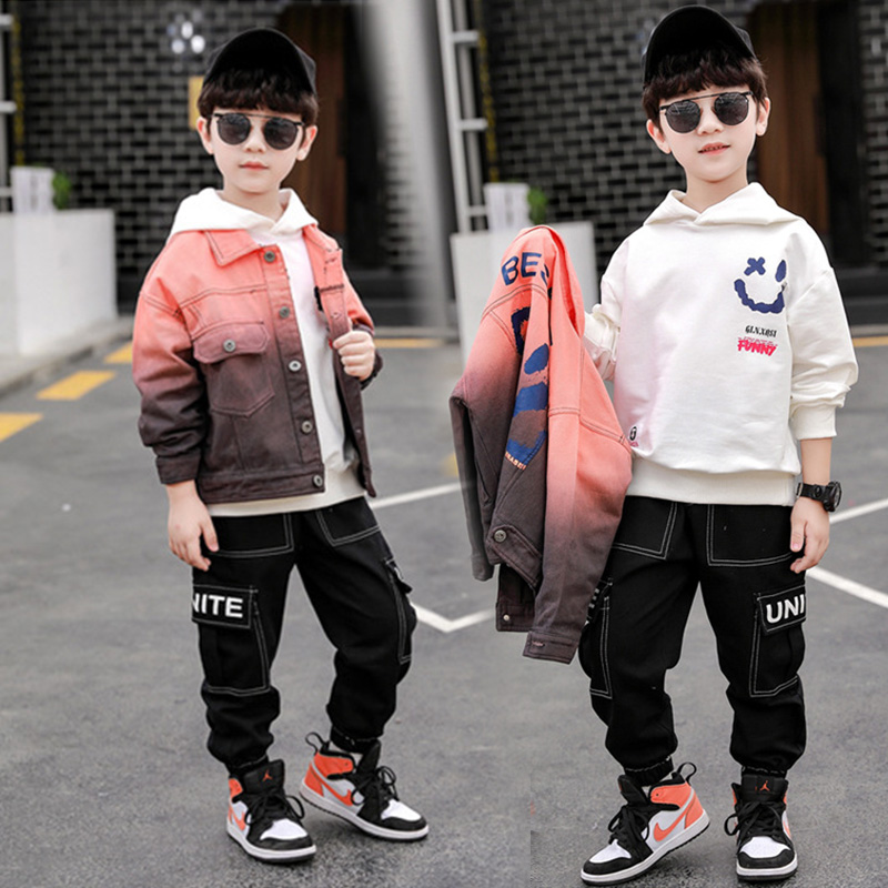Boy suit 2021 spring new middle and large children handsome cool children's spring and autumn Korean version denim three-piece set tide