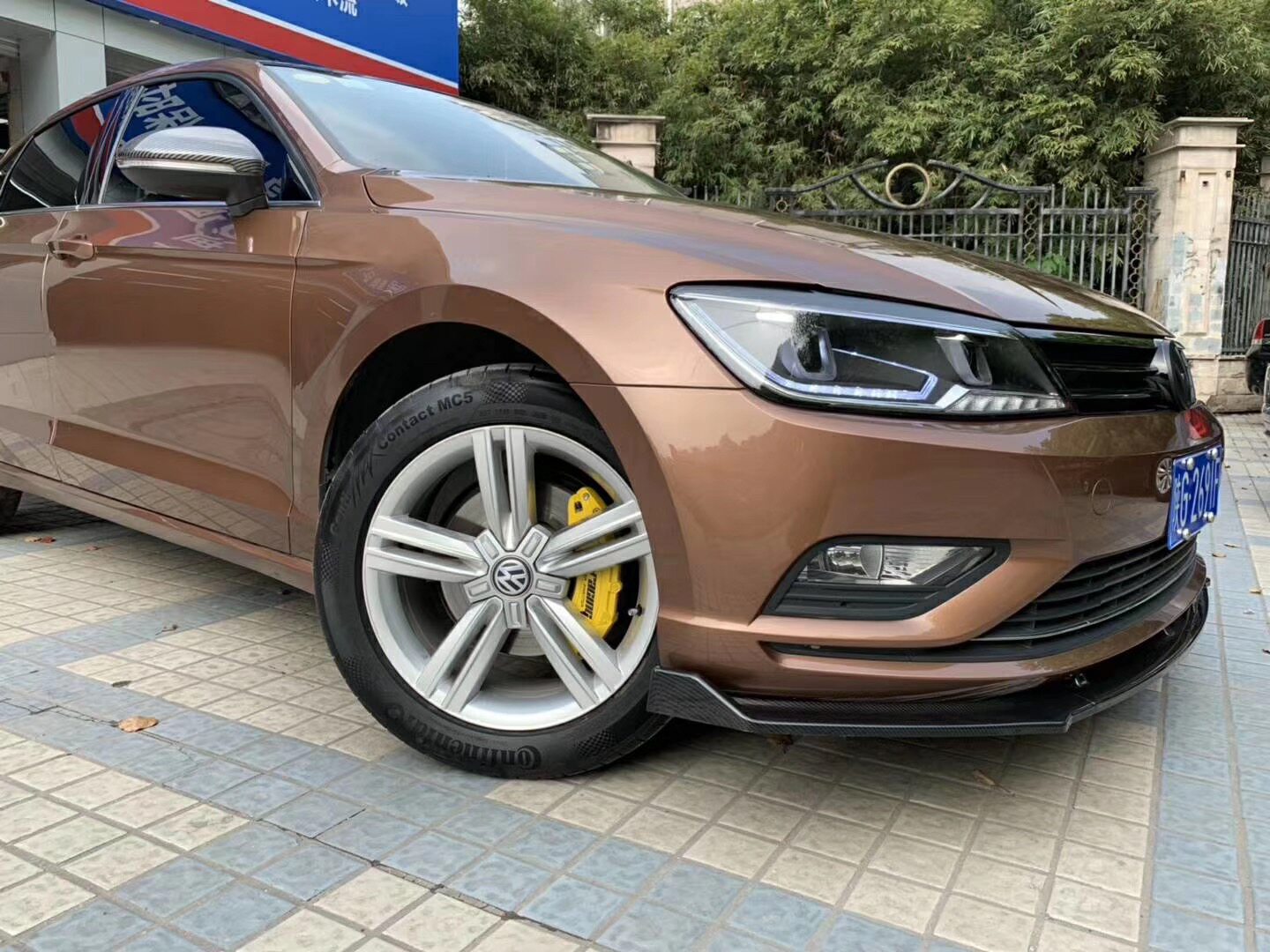 Volkswagen CC Golf Magotan Scirocco Beetle Passat Lingdu Tiguan L American G4 Racing caliper cover