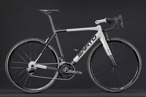 Italian sarto customized handmade carbon fiber ultra-light road frame DINAMICA
