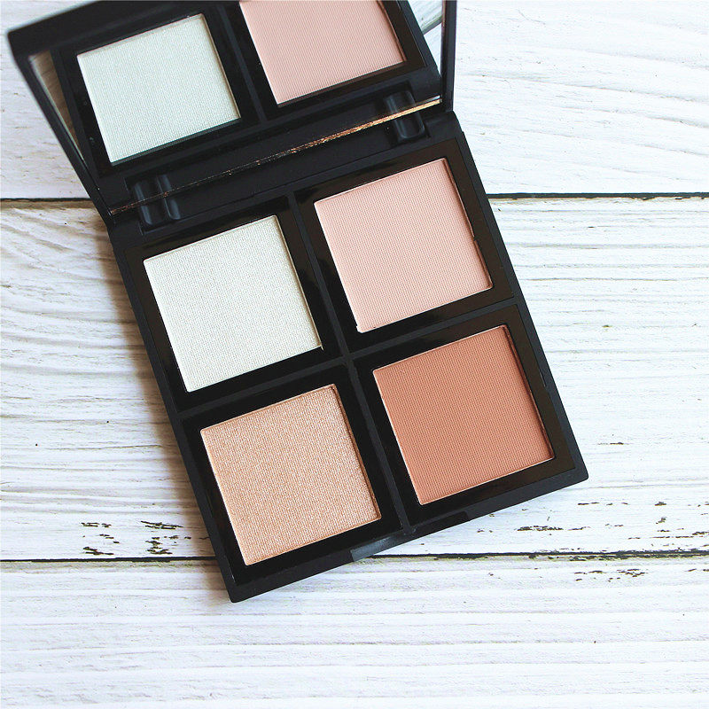 Knock on a low-key 4-color high light eye shadow hit bottom repair disc big card quality champagne gold big card flat for good use