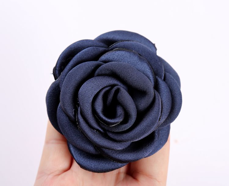 Camellia trâm nhỏ vải thơm satin tăng hoa lớn trâm kim hoa lắp ráp chuyên nghiệp hoa thủ công - Trâm cài ghim cài áo vest nữ