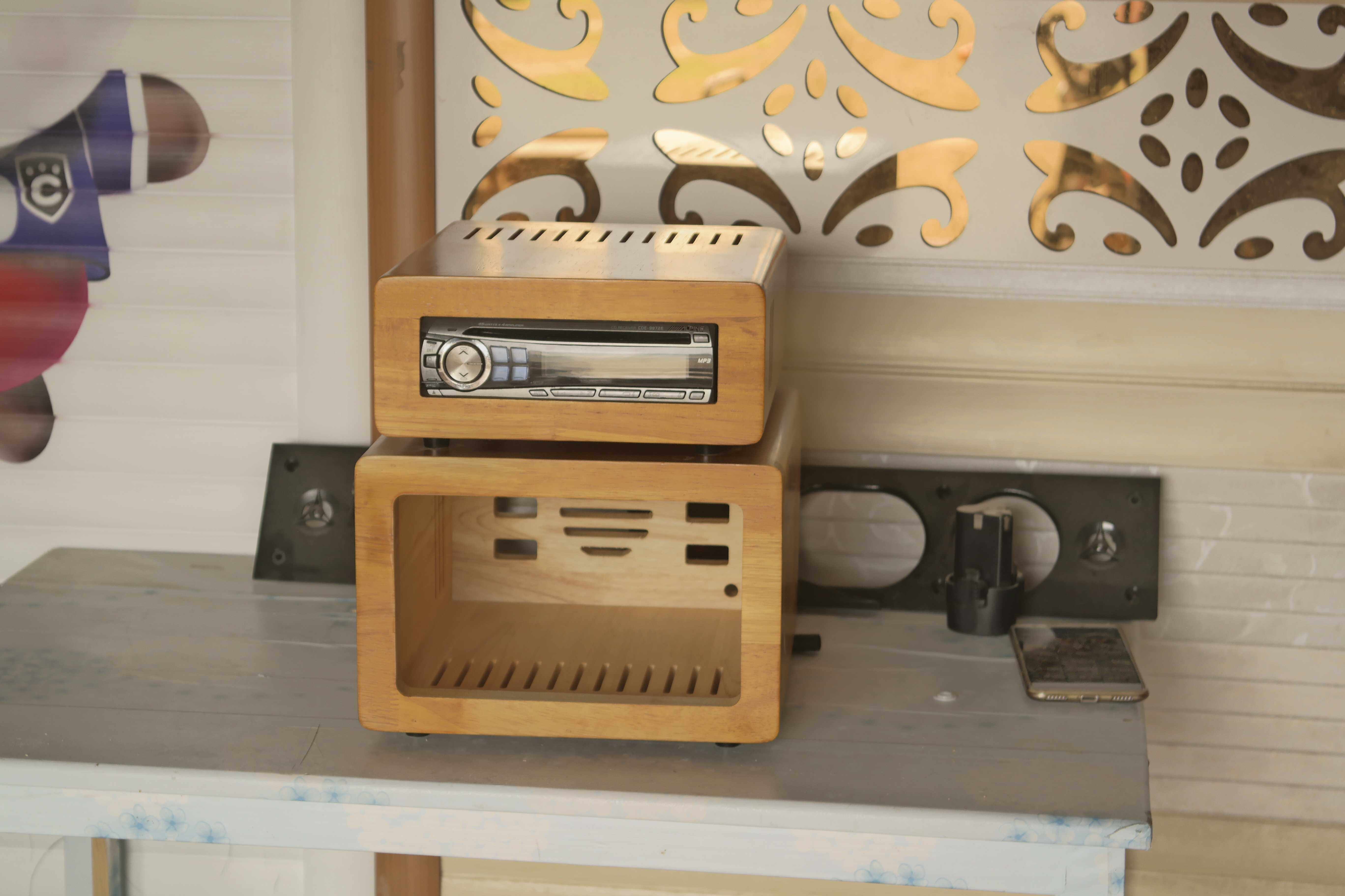 CD machine shell disassembly CD to change the household wooden box Solid wood amplifier shell Feng shui compass shell Solid wood model shell