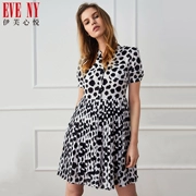 Eve làm hài lòng mèo nữ tính EVENY mùa xuân và mùa hè trưởng thành nữ tính sóng điểm xếp li váy dress tag giá 1680